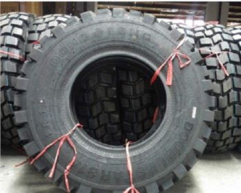 11R18軍用輪胎